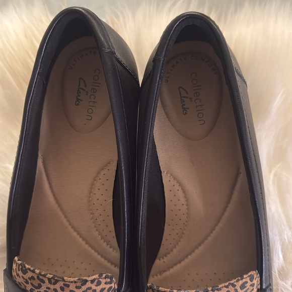 Like New Clarks Juliet Coast Black Leopard Leather Slip On Penny Loafer Women's - Picture 3 of 10
